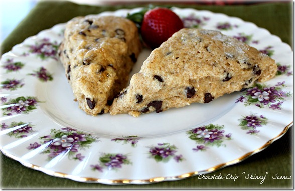 Chocolate Chip Skinny Scones {from 2 Sisters 2 Cities}