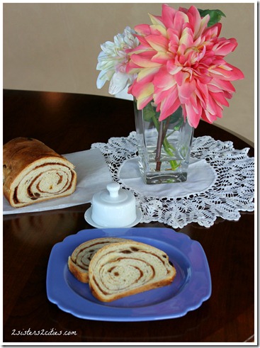 Cinnamon Raisin Swirl Bread {from 2 Sisters 2 Cities}