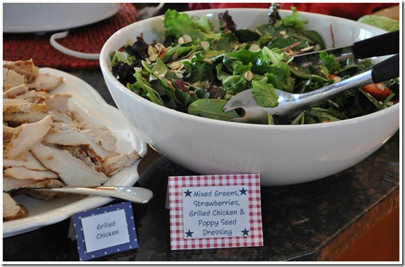 Mixed Green, Strawberries, Grilled Chicken and Poppy Seed Dressing